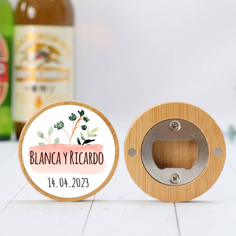 Abridor madera personalizado con pegatina Detalle boda - Detalles personalizables para Boda