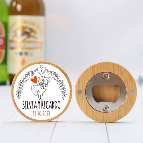 Abridor madera personalizado con pegatina Detalle boda - Detalles personalizables para Boda
