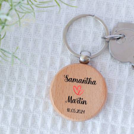 Llavero madera personalizado "Corazones" Detalle boda - Llaveros personalizados boda