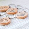 Llavero madera personalizado "Juegos" Detalle bautizo - Llaveros personalizados bautizo