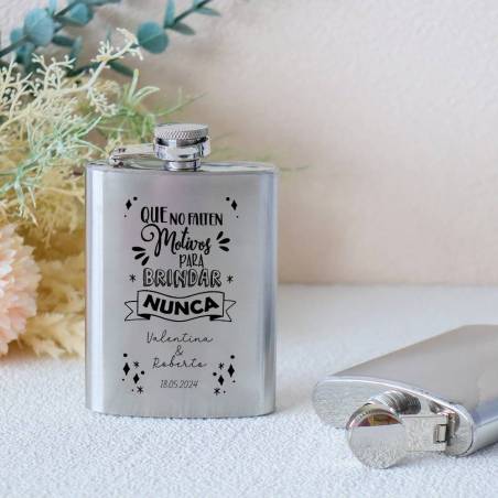 Petaca personalizada boda "Que no falten motivos para brindar nunca" Petaca personalizada con frase - Petaca personalizada boda