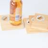 Abridor de botellas y posavasos de madera Detalles para invitados de boda - Detalles Boda Hombre