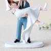 Figura Novios para Tarta de Boda, Diseño Divertido con Novio Cargando a la Novia, 17 cm - Figuras tarta