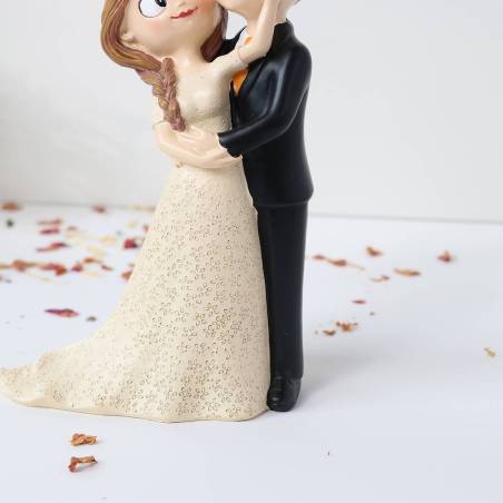 Figura Novios Boda Abrazados, Estilo Divertido, 21 cm, Decoración Tarta de Boda - Figuras tarta