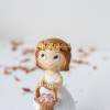 Figura Niña con Cesta de Pétalos, 11 cm, Decoración para Tarta de Boda - Figuras tarta