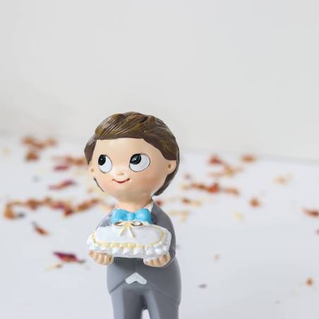Figura Decorativa Niño Comunión con Cojín de Anillos, 11 cm, Muñeco para Tarta - Figuras tarta