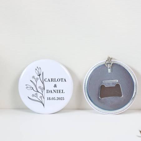 Llavero con abridor personalizado "Mitad y mitad" Detalles de boda - Llaveros Abrebotellas Personalizados Boda