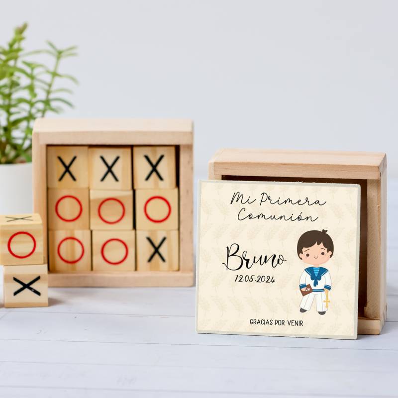 Juego 3 en raya personalizado con pegatina "Beige Niño" Detalles invitados comunión - Juegos personalizados de comunión