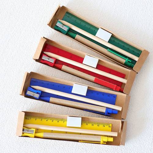 Set de material escolar Detalle de comunión - Detalles De Comunión Para Niños