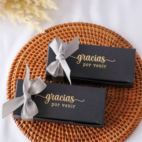 Caja de regalo negra con dedicatoria Detalle de comunión - Detalles comunión unisex