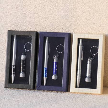 Detalle para boda bolígrafo y linterna llavero en estuche - Detalles De Boda