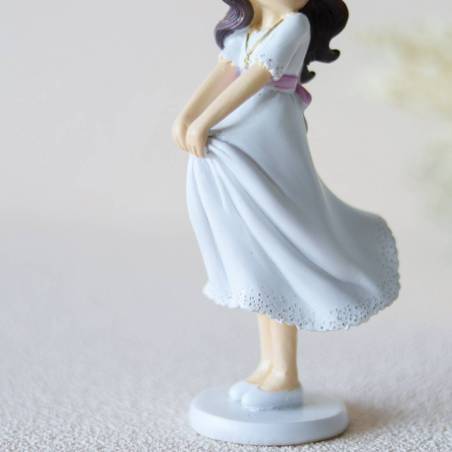 Figura tarta de comunión Niña morena con el vestido al viento - Figuras Tarta Comunión