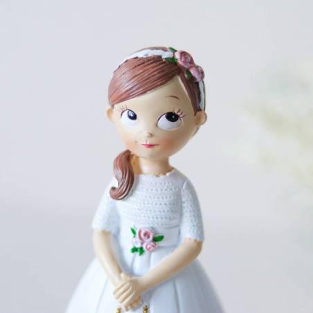 Figura tarta de comunión Niña morena recogido al lado - Figuras Tarta Comunión
