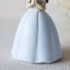 Figura tarta de comunión Niña con vestido pomposo y rezando - Figuras Tarta Comunión