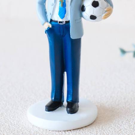 Figura tarta de comunión Niño con pelota de fútbol - Figuras Tarta Comunión