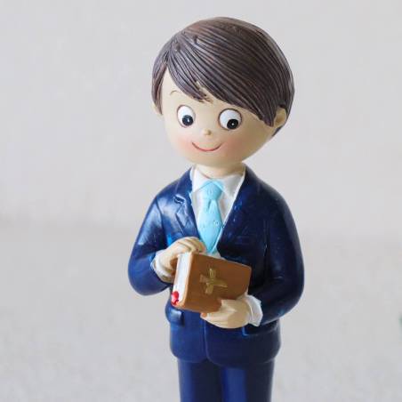 Figura tarta de comunión Niño con biblia en las manos - Figuras Tarta Comunión